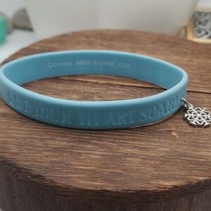 Disney frozen let your heart soar silicone bracelet Ice blue‎ frost B0624